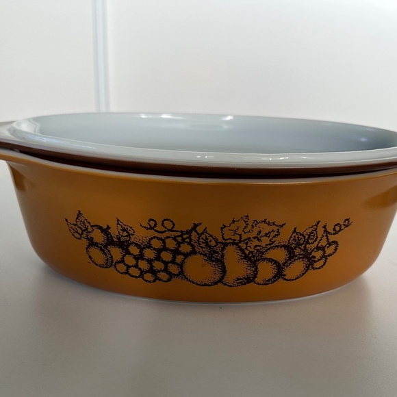 Vintage Pyrex old orchard oval casserole dish with lid - Picture 12 of 12